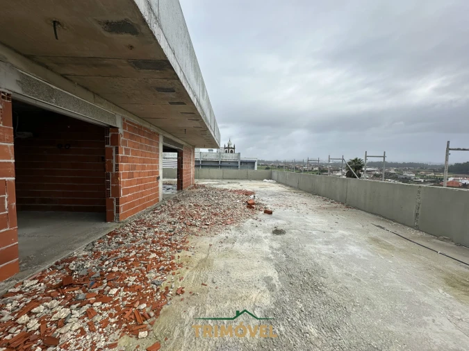 Apartamento T2 para Venda em Loureiro Foto 3