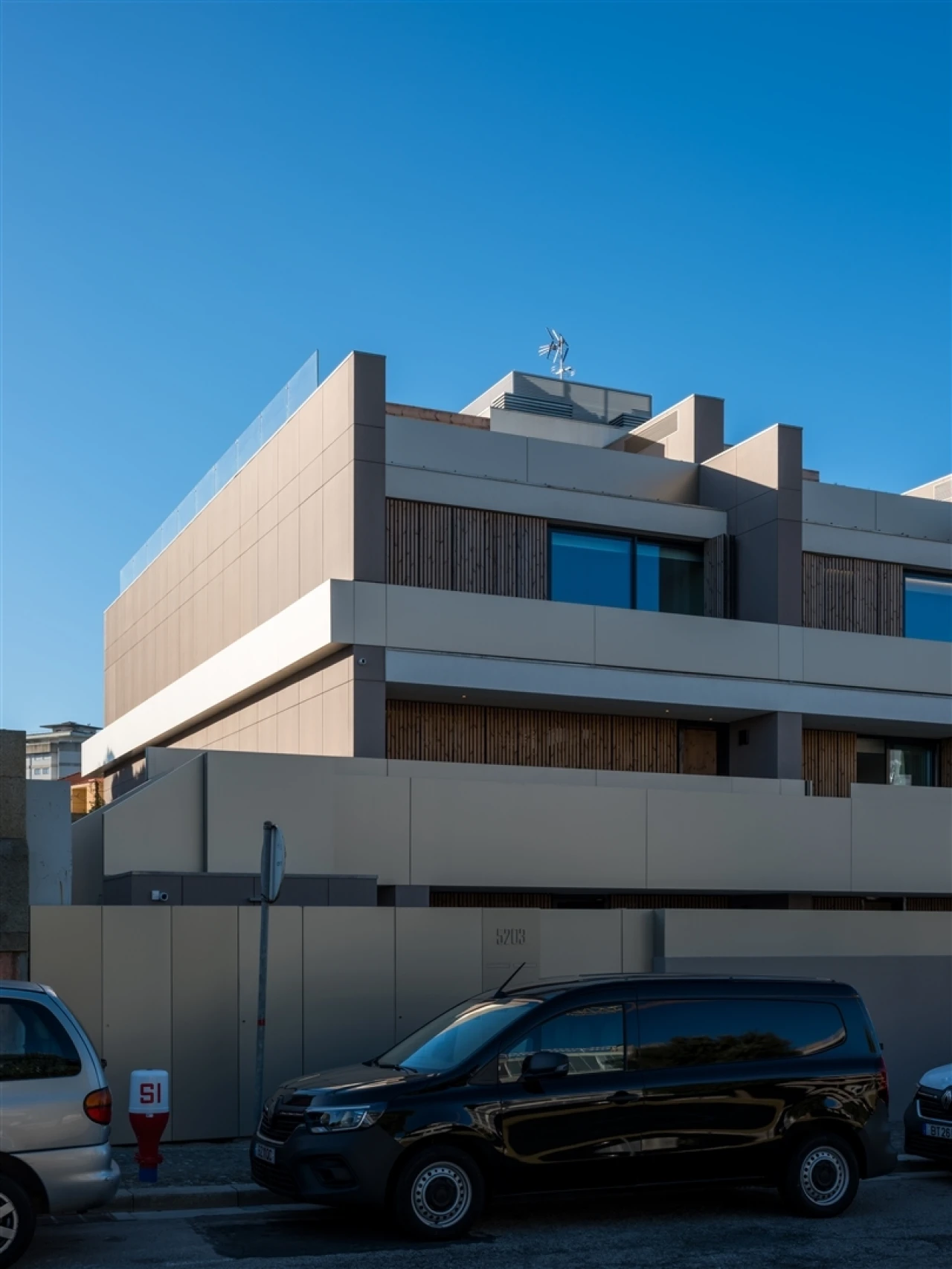 Apartamento T5 para Venda em Aldoar, Foz do Douro e Nevogilde Foto 3