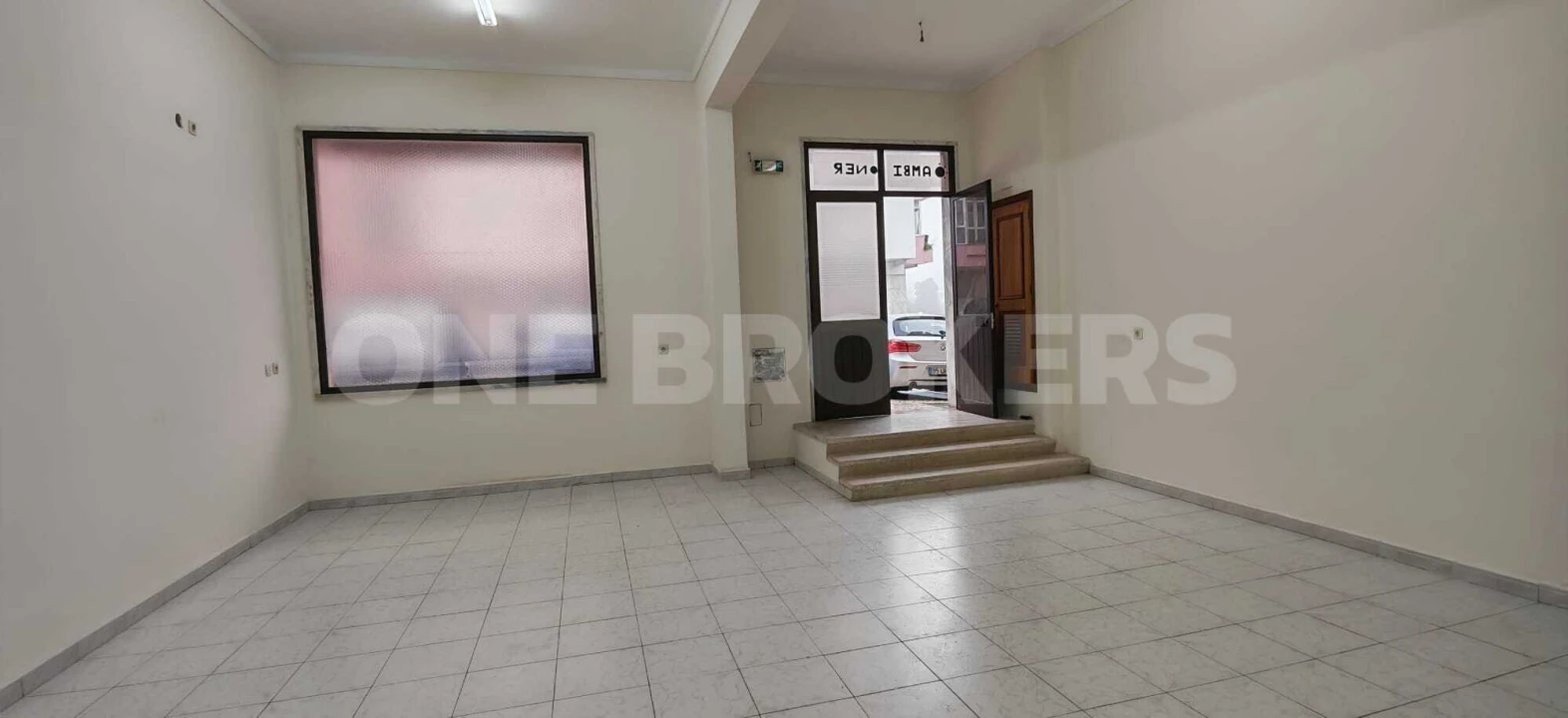 Loja para Venda em Cacém e São Marcos Foto 11