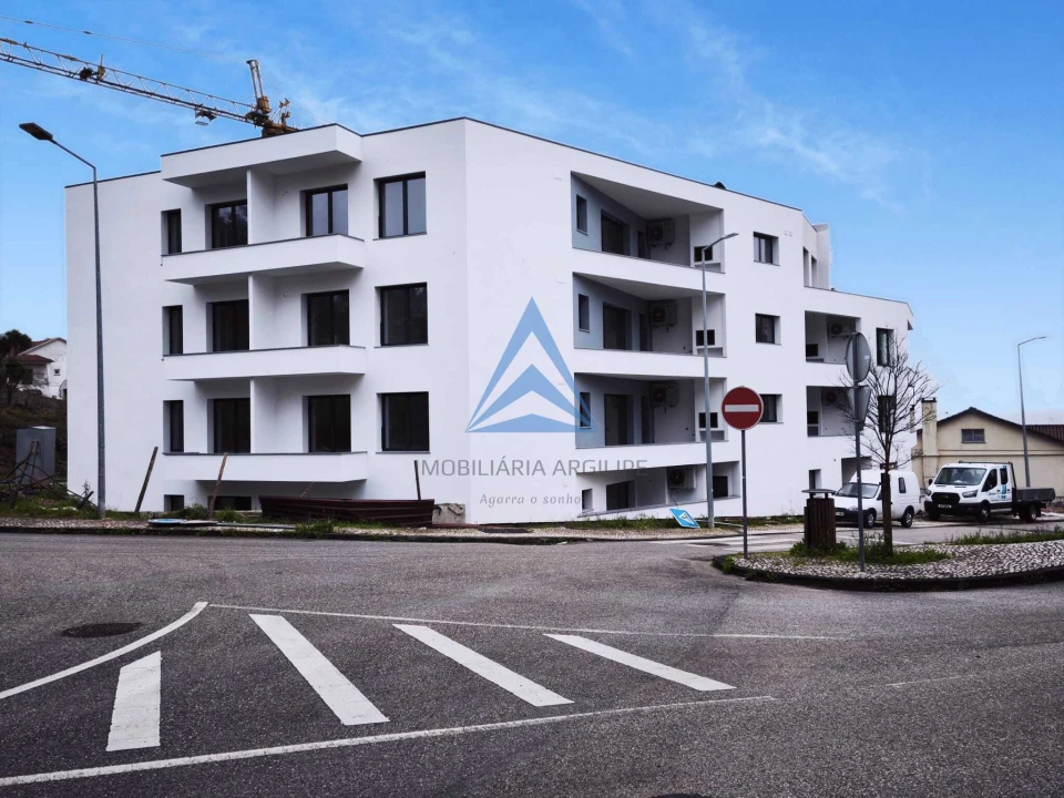 Apartamento T2 para Venda em Pombal Foto 1