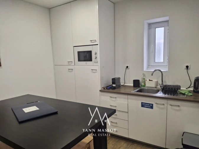 Loja para Arrendamento em Campo de Ourique Foto 4