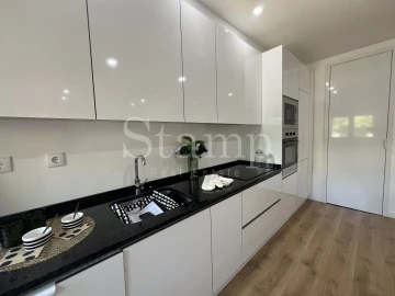 Apartamento T3 para Venda em Benfica