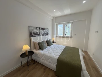 Apartamento T3 para Venda em Benfica