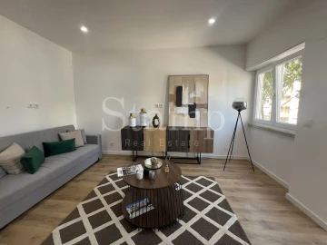 Apartamento T3 para Venda em Benfica