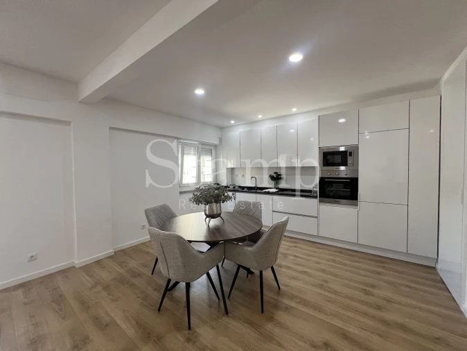 Apartamento T3 para Venda em Benfica Foto 6
