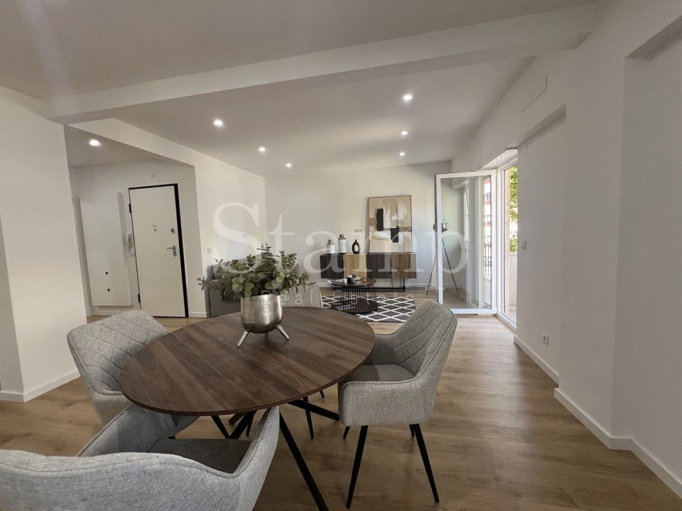 Apartamento T3 para Venda em Benfica Foto 4
