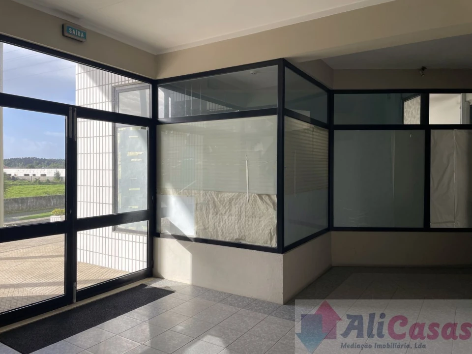 Loja para Venda em Esmoriz Foto 36