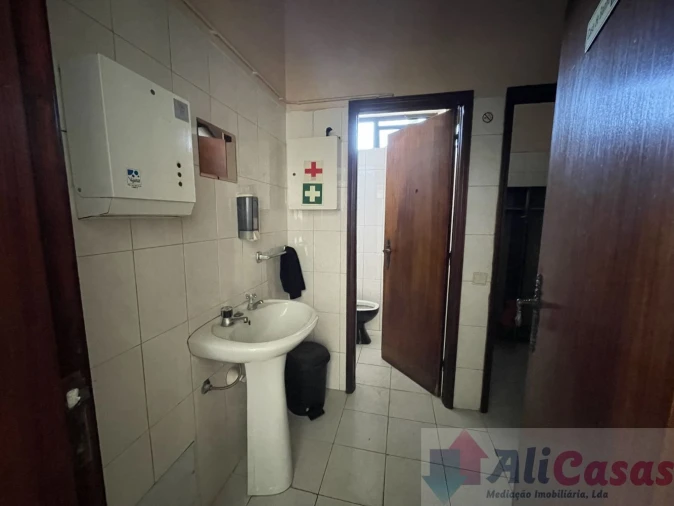 Loja para Venda em Esmoriz Foto 25