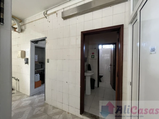 Loja para Venda em Esmoriz Foto 30