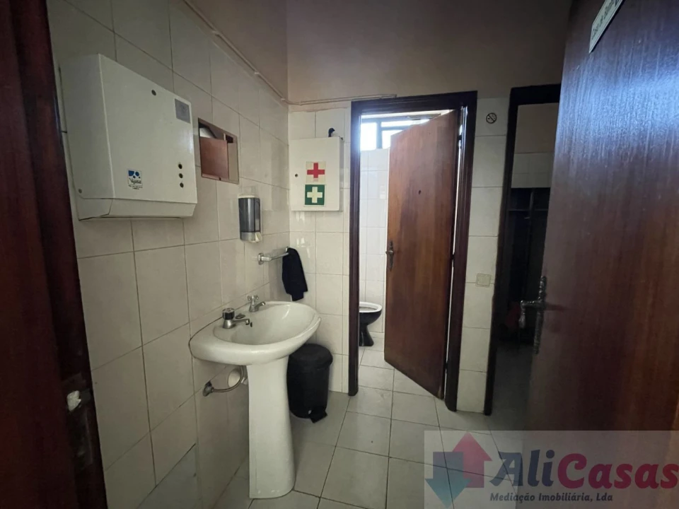 Loja para Venda em Esmoriz Foto 25