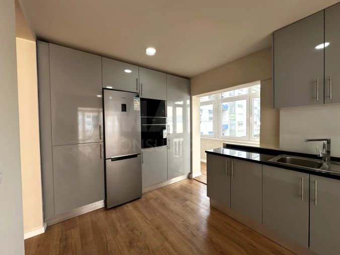 Apartamento T3 para Venda em Odivelas Foto 9