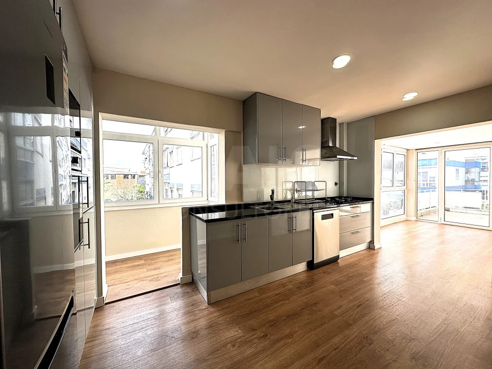 Apartamento T3 para Venda em Odivelas Foto 10