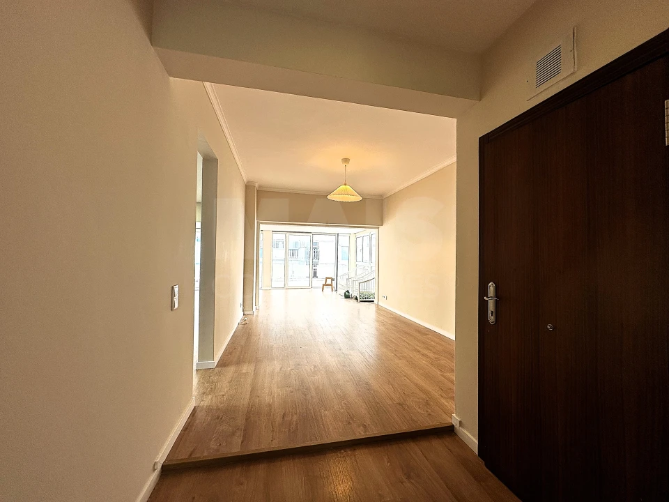 Apartamento T3 para Venda em Odivelas Foto 2