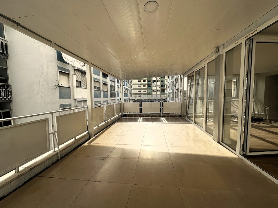 Apartamento T3 para Venda em Odivelas Foto 7