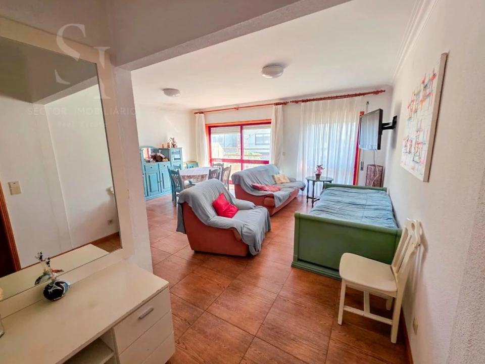 Apartamento T2 para Venda em Mindelo Foto 3