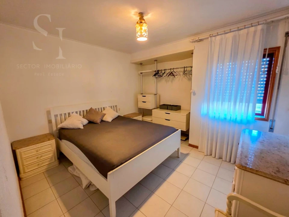 Apartamento T2 para Venda em Mindelo Foto 12