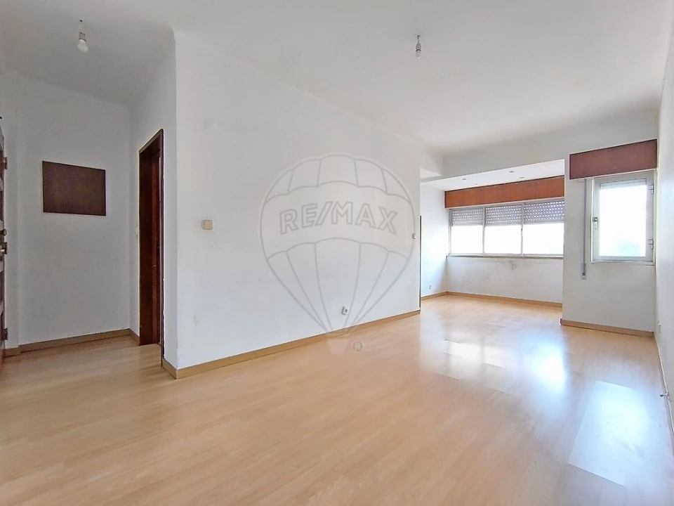 Apartamento T2 para Venda em Cacém e São Marcos Foto 4