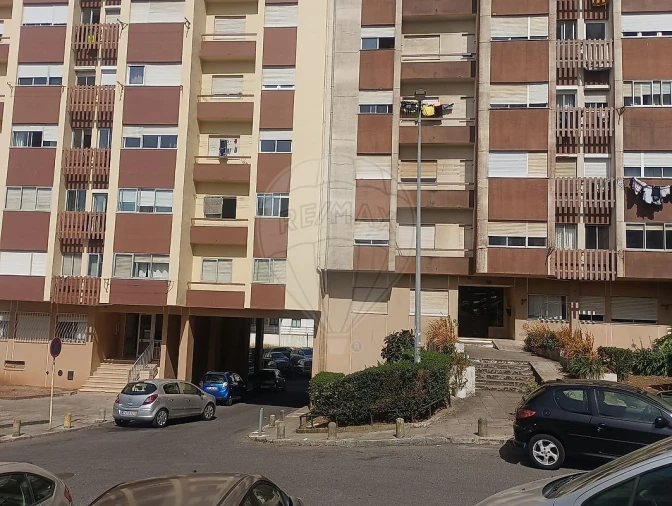 Apartamento T2 para Venda em Cacém e São Marcos Foto 29