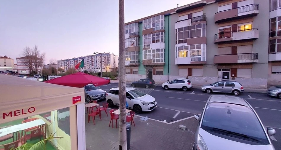 Apartamento T2 para Venda em Algueirão-Mem Martins Foto 14