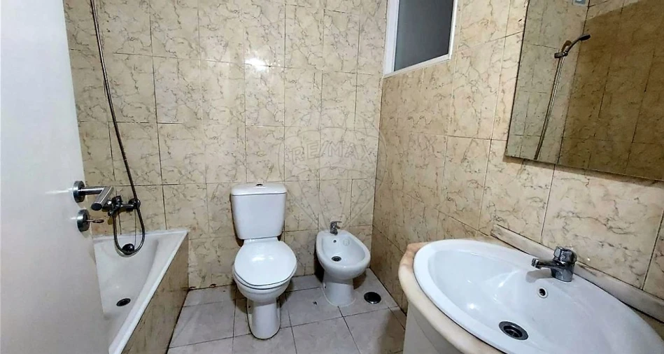 Apartamento T2 para Venda em Algueirão-Mem Martins Foto 13