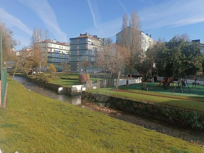 Apartamento T3 para Venda em Cacém e São Marcos Foto 12