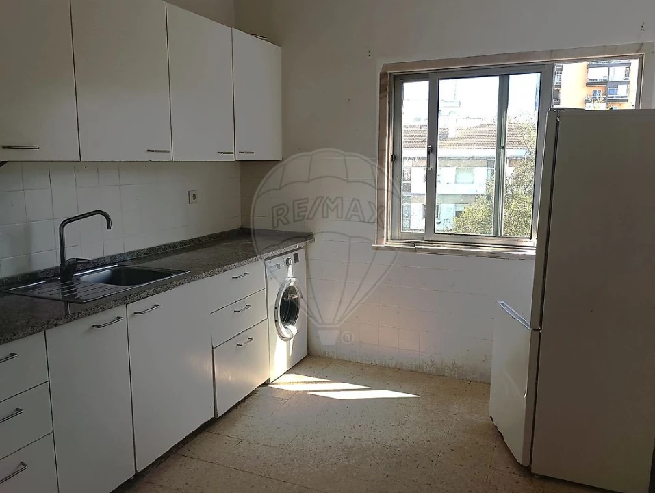Apartamento T2 para Venda em Cacém e São Marcos Foto 11