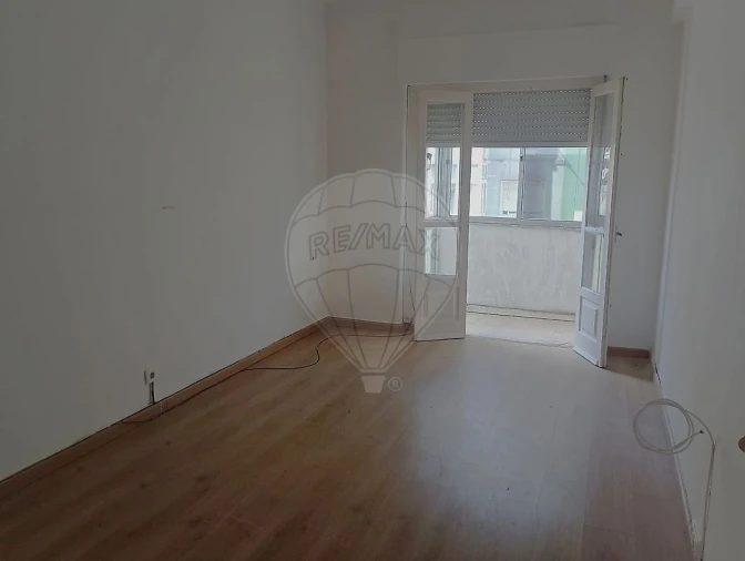 Apartamento T2 para Venda em Cacém e São Marcos Foto 27