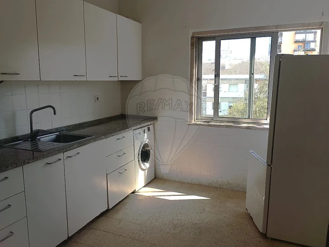 Apartamento T2 para Venda em Cacém e São Marcos Foto 11