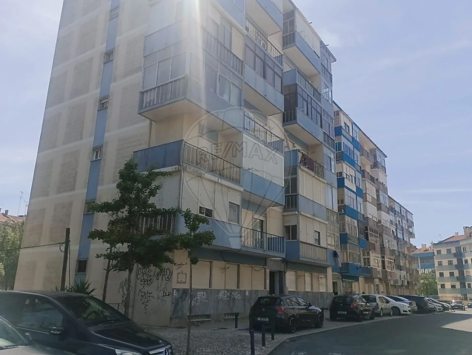 Apartamento T2 para Venda em Cacém e São Marcos Foto 14