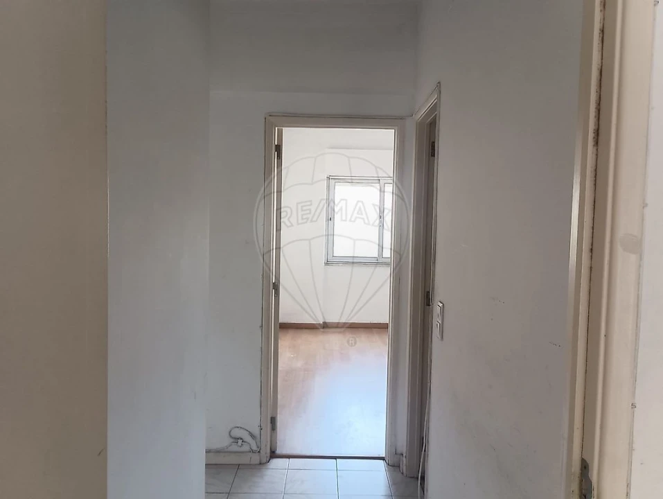 Apartamento T2 para Venda em Cacém e São Marcos Foto 15