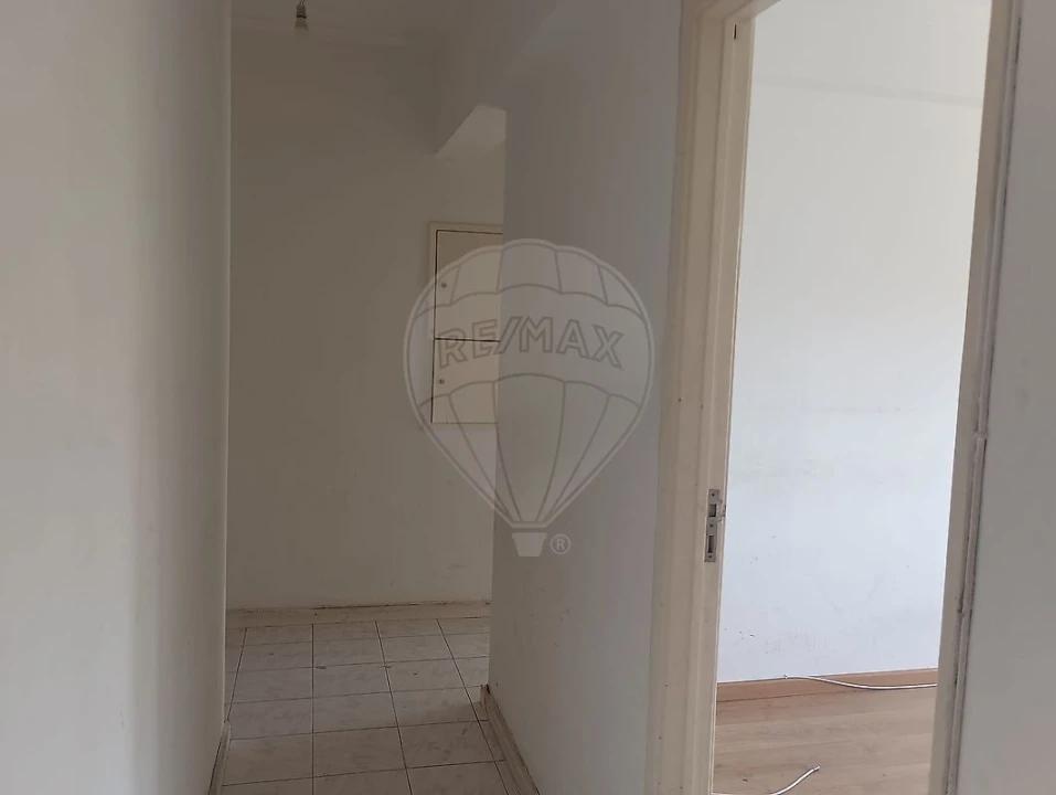 Apartamento T2 para Venda em Cacém e São Marcos Foto 19