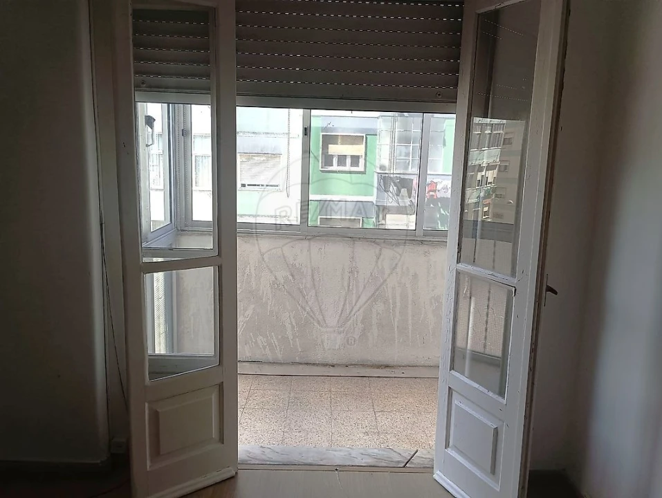 Apartamento T2 para Venda em Cacém e São Marcos Foto 18