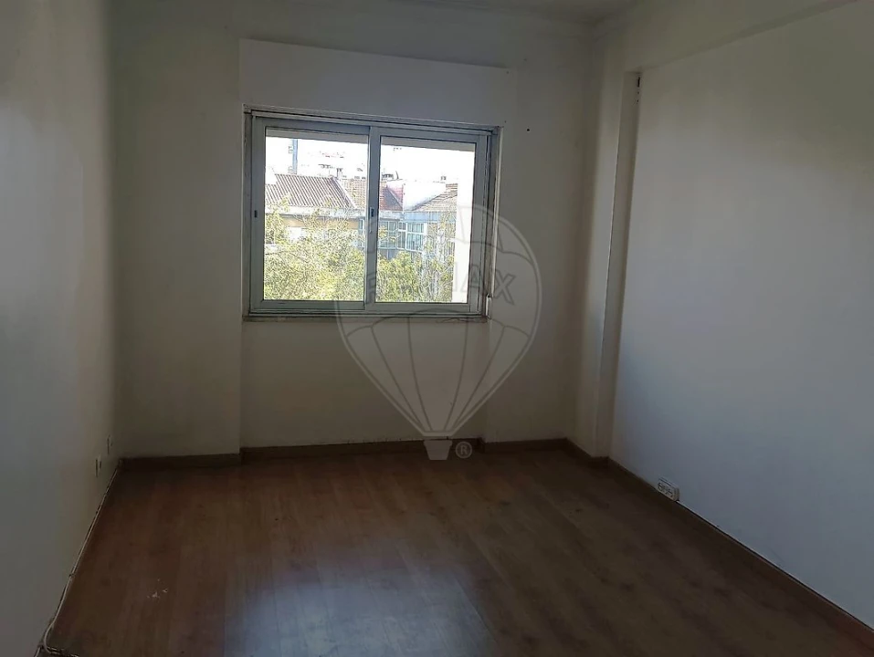 Apartamento T2 para Venda em Cacém e São Marcos Foto 12