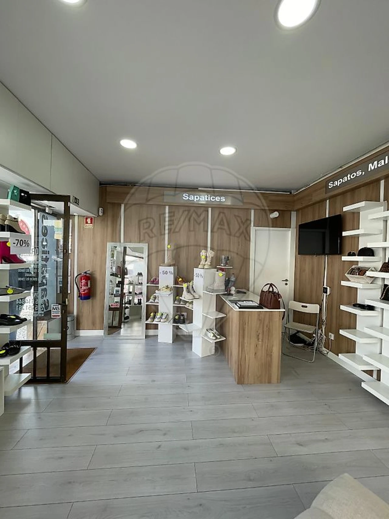 Loja para Arrendamento em Almada, Cova da Piedade, Pragal e Cacilhas Foto 6