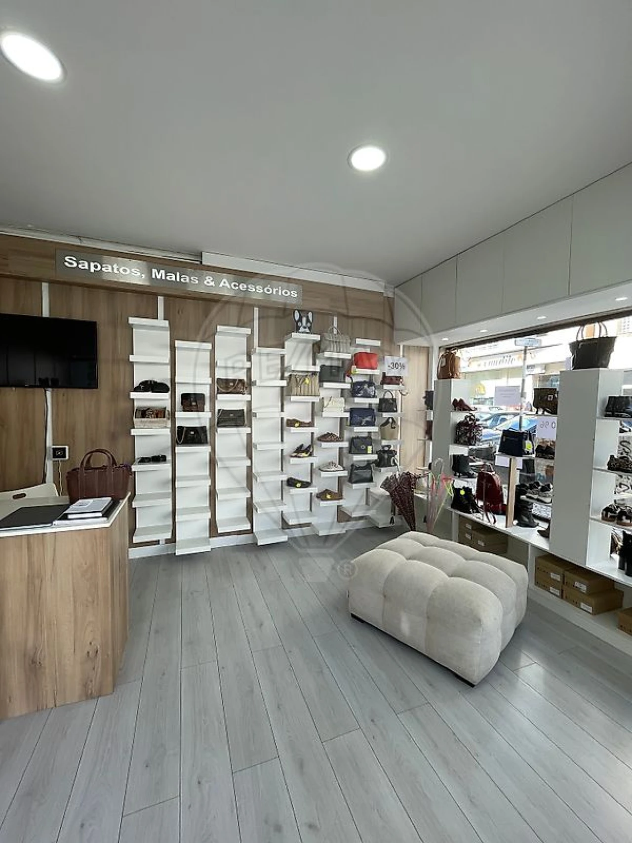 Loja para Arrendamento em Almada, Cova da Piedade, Pragal e Cacilhas Foto 4