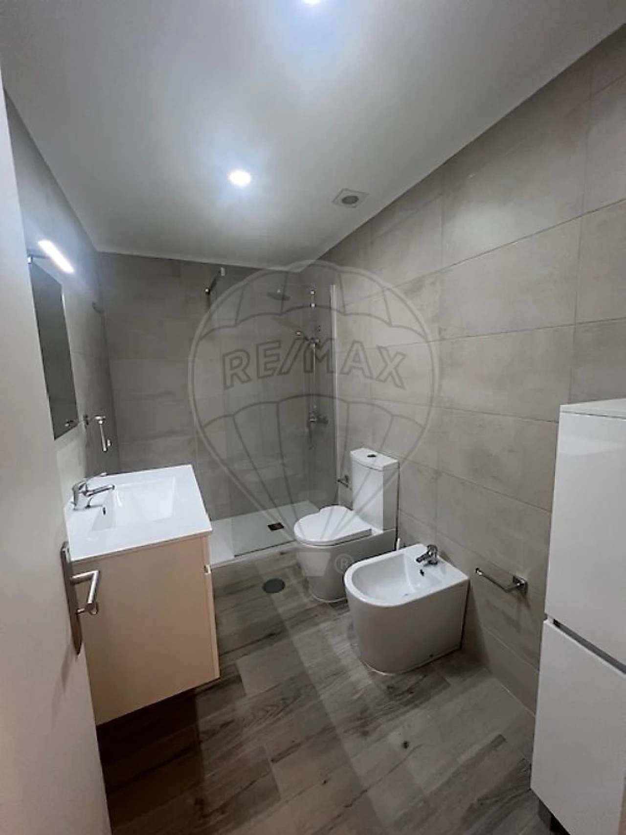 Moradia T2 para Arrendamento em Espinho Foto 9