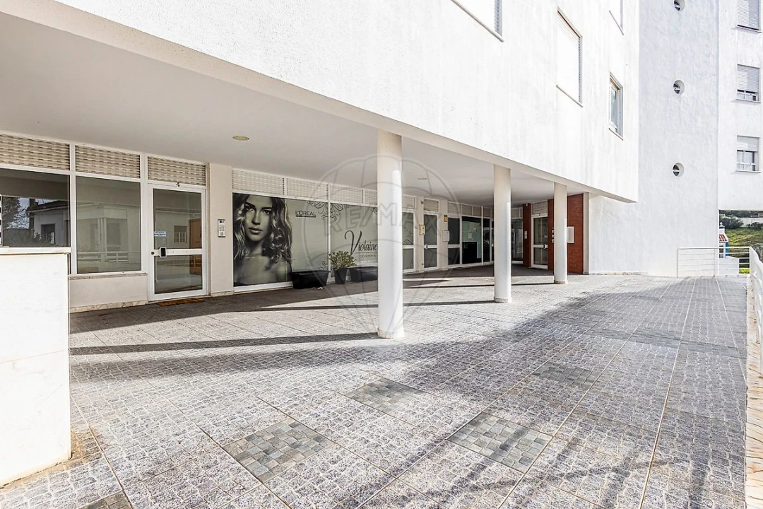 Apartamento T3 para Venda em Aveiras de Cima Foto 4