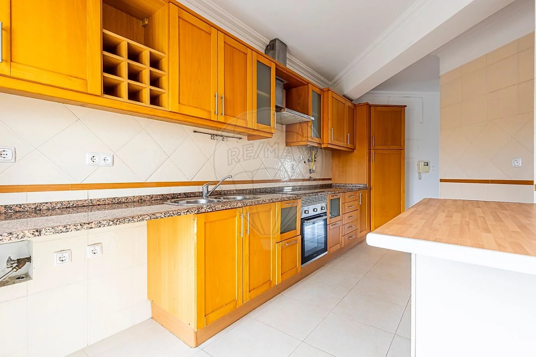 Apartamento T3 para Venda em Aveiras de Cima Foto 14