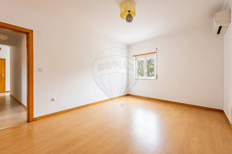 Apartamento T3 para Venda em Aveiras de Cima Foto 21