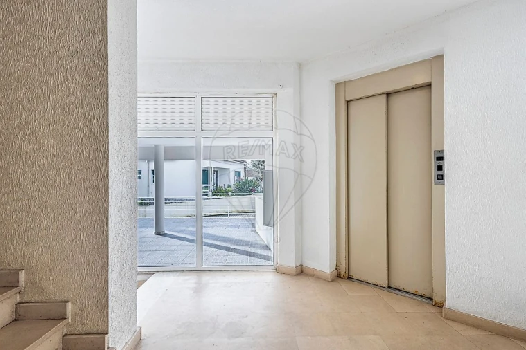 Apartamento T3 para Venda em Aveiras de Cima