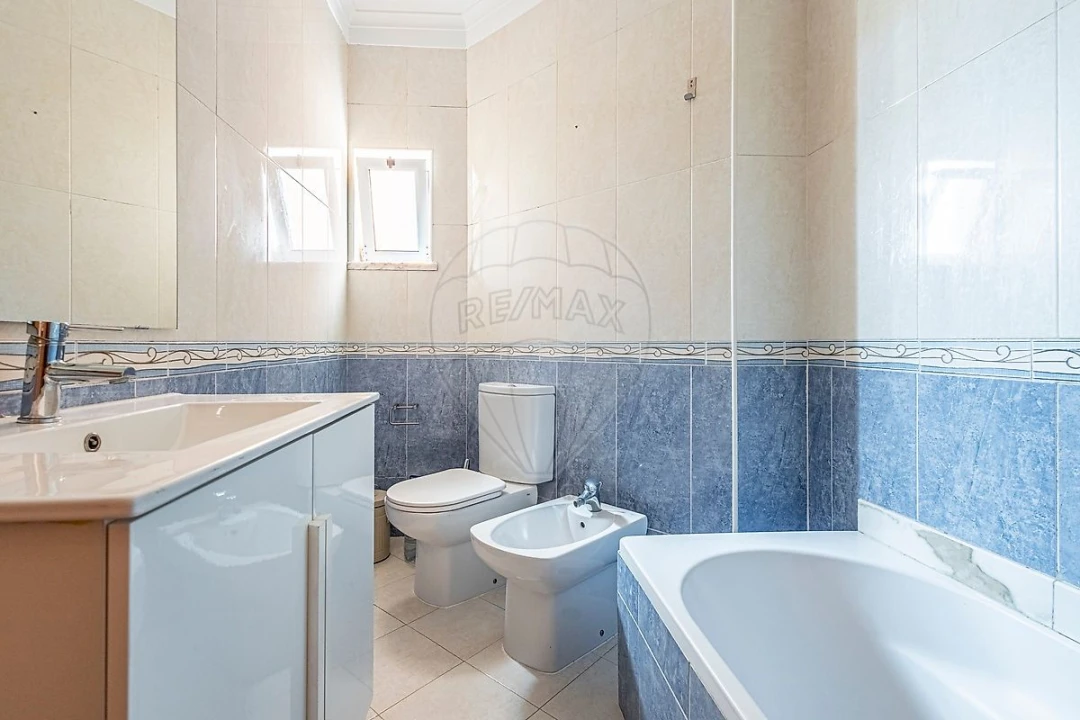 Apartamento T3 para Venda em Aveiras de Cima Foto 24