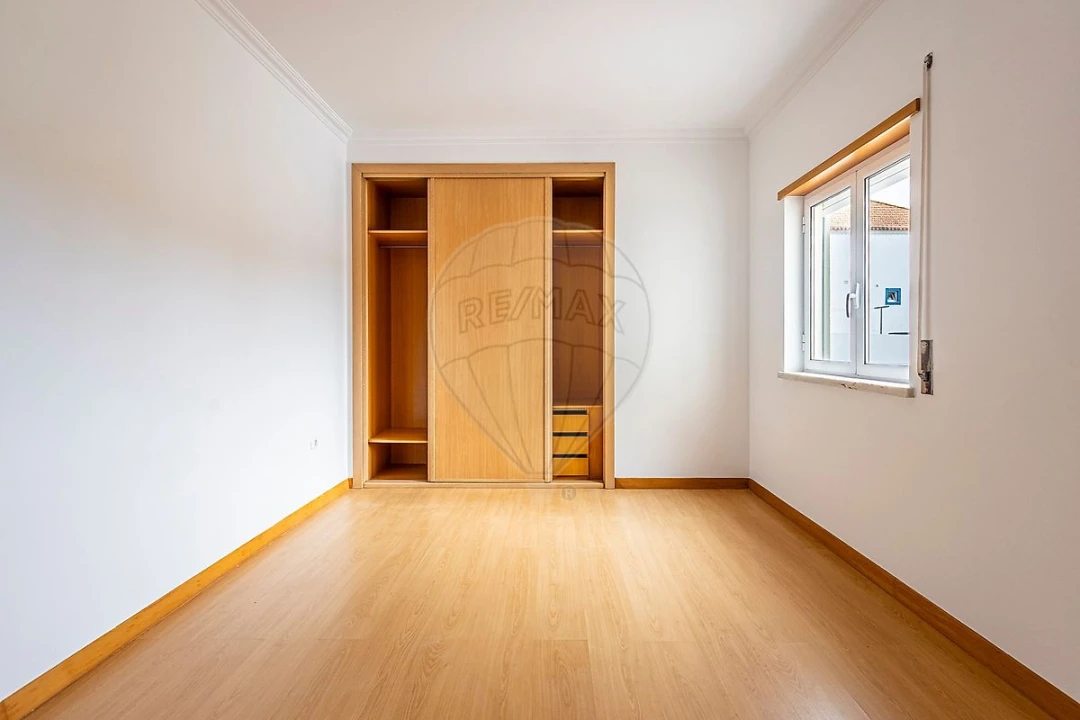 Apartamento T3 para Venda em Aveiras de Cima Foto 20