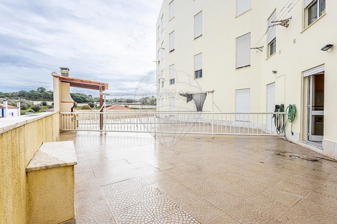 Apartamento T3 para Venda em Aveiras de Cima Foto 28