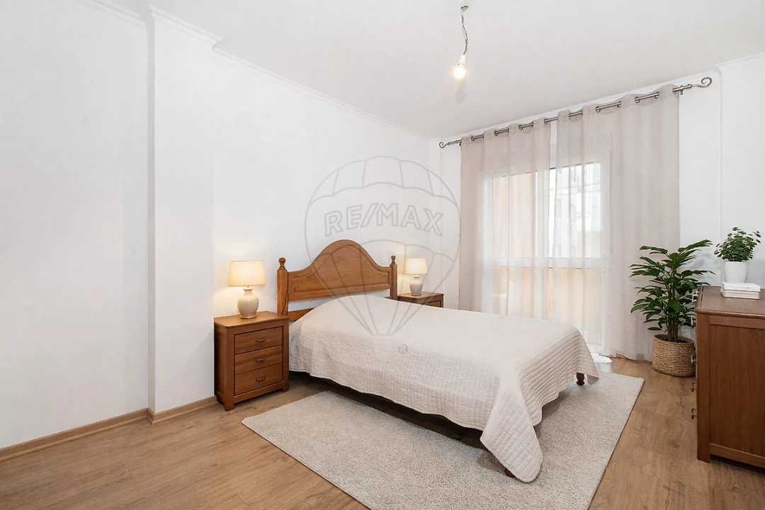 Apartamento T2 para Venda em Azambuja Foto 2