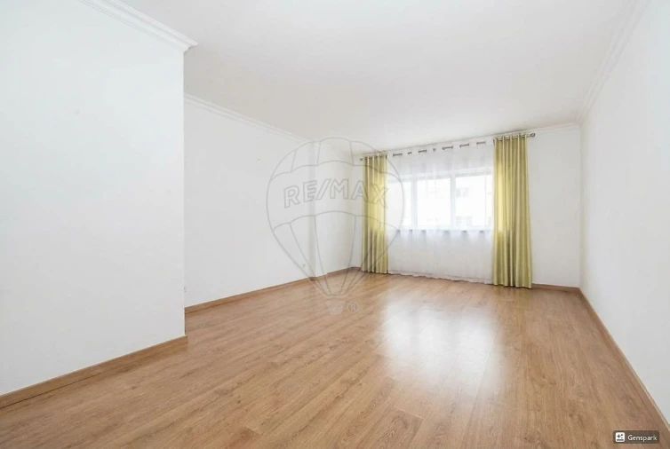 Apartamento T2 para Venda em Azambuja Foto 9
