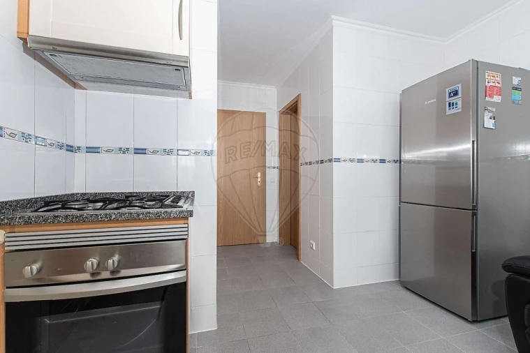 Apartamento T2 para Venda em Azambuja Foto 10