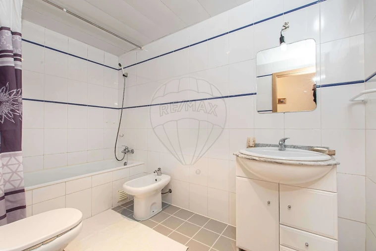 Apartamento T2 para Venda em Azambuja Foto 23