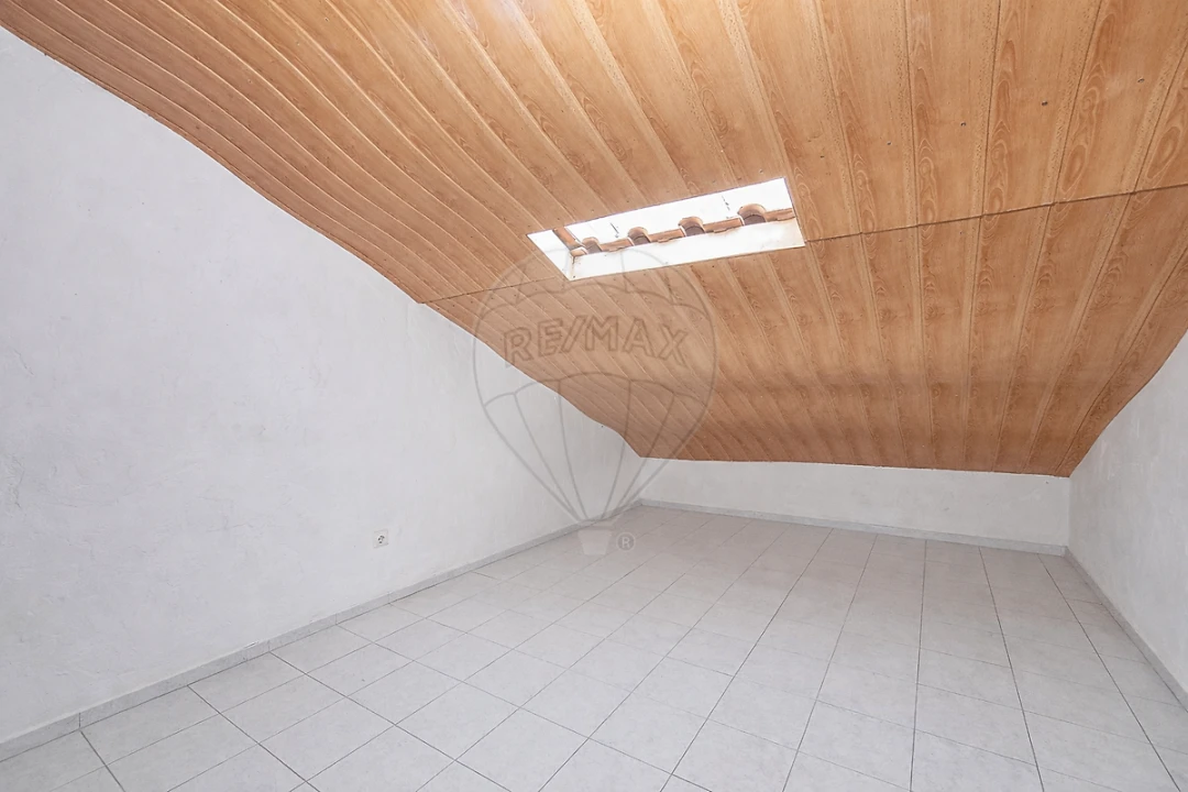 Apartamento T2 para Venda em Azambuja Foto 27