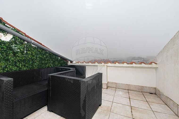 Apartamento T2 para Venda em São Domingos de Rana Foto 22