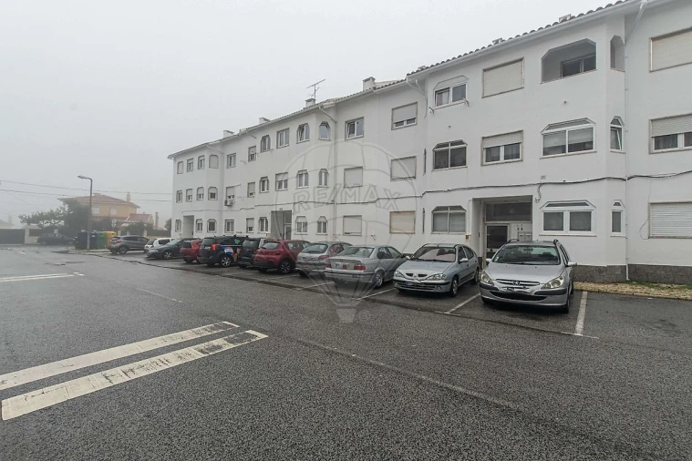 Apartamento T2 para Venda em São Domingos de Rana Foto 20